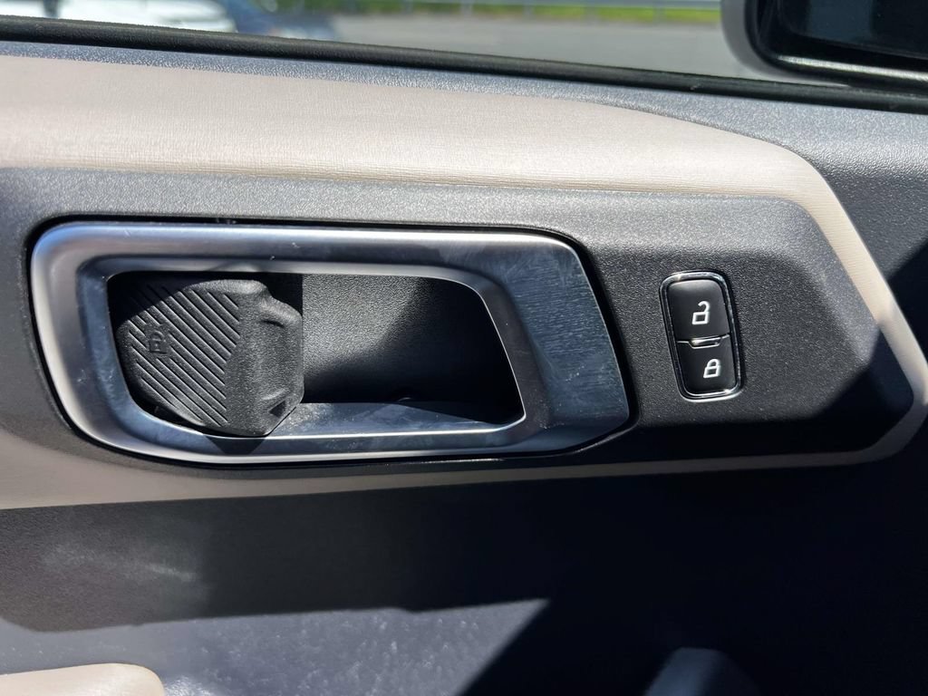 Used 2023 Ford Bronco Wildtrak AWD/4WD image 18