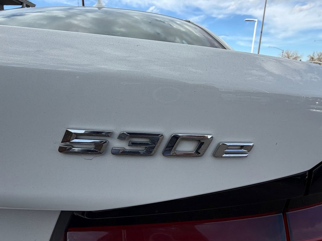 Used 2023 BMW 530e xDrive image 7