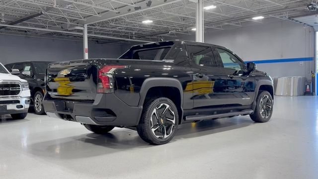 New 2026 Chevrolet Silverado EV LT AWD/4WD image 4