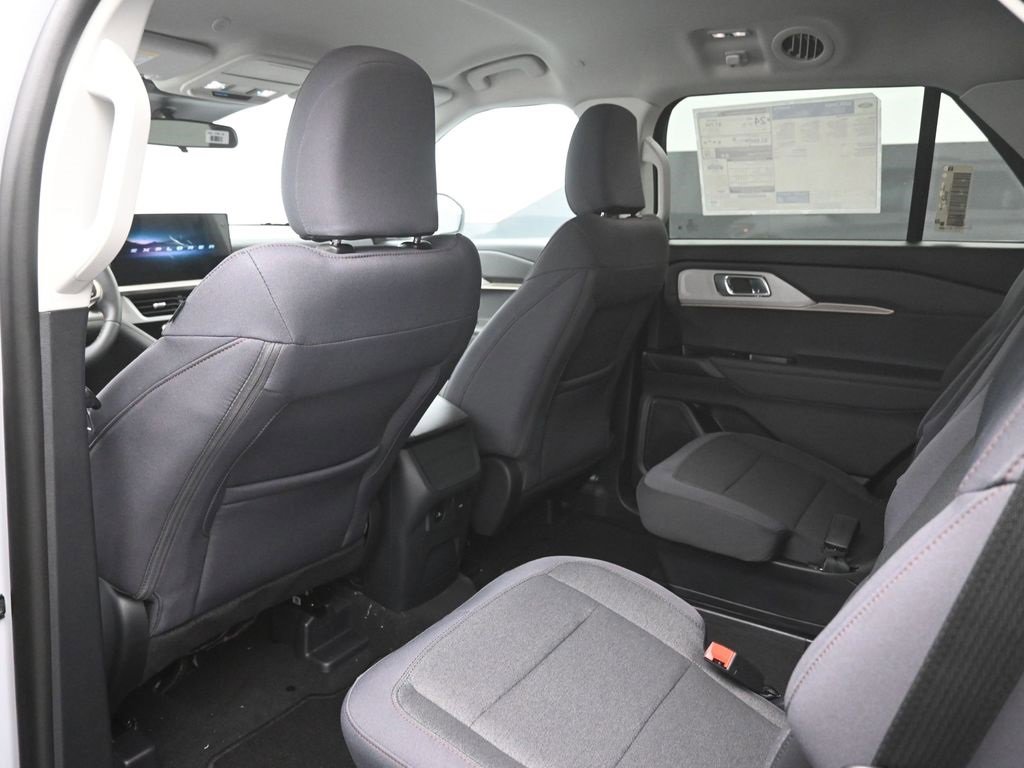 New 2026 Ford Explorer Active image 2