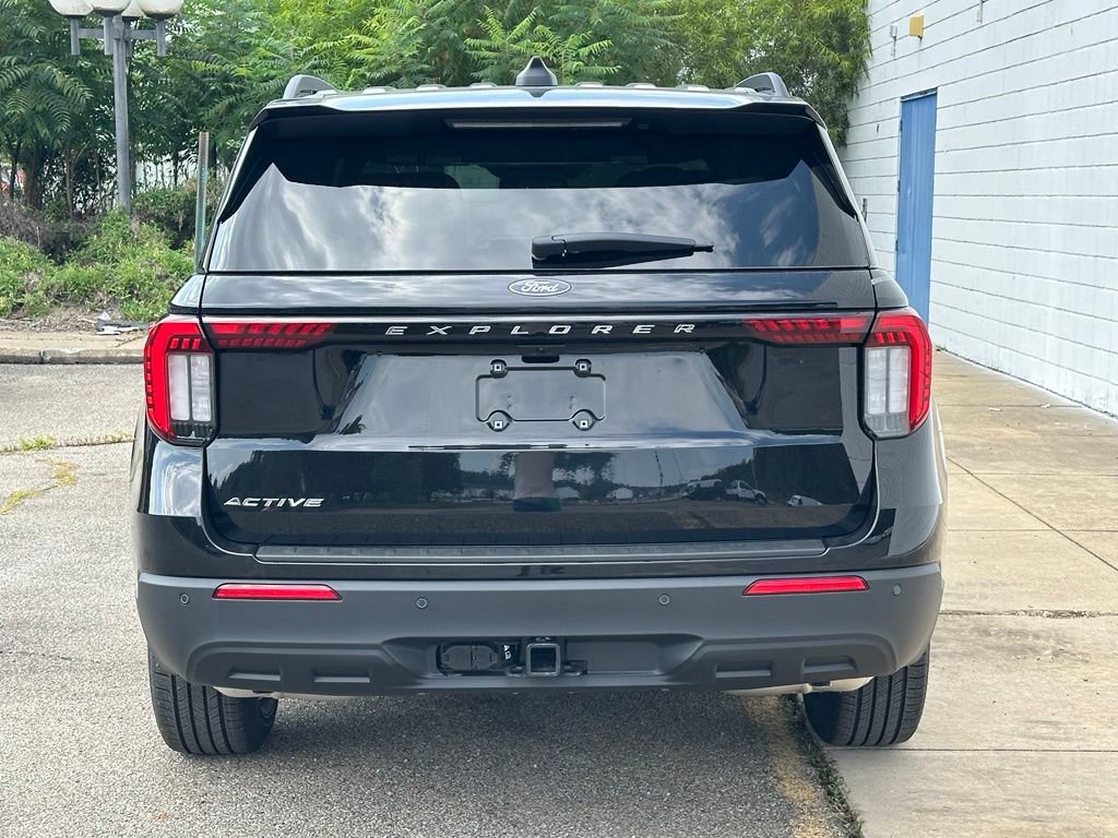 New 2027 Ford Explorer Active AWD/4WD image 5