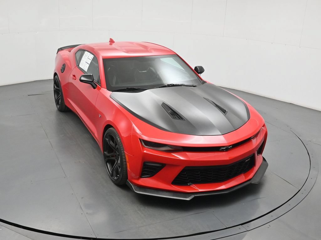 Used 2018 Chevrolet Camaro SS RWD image 35