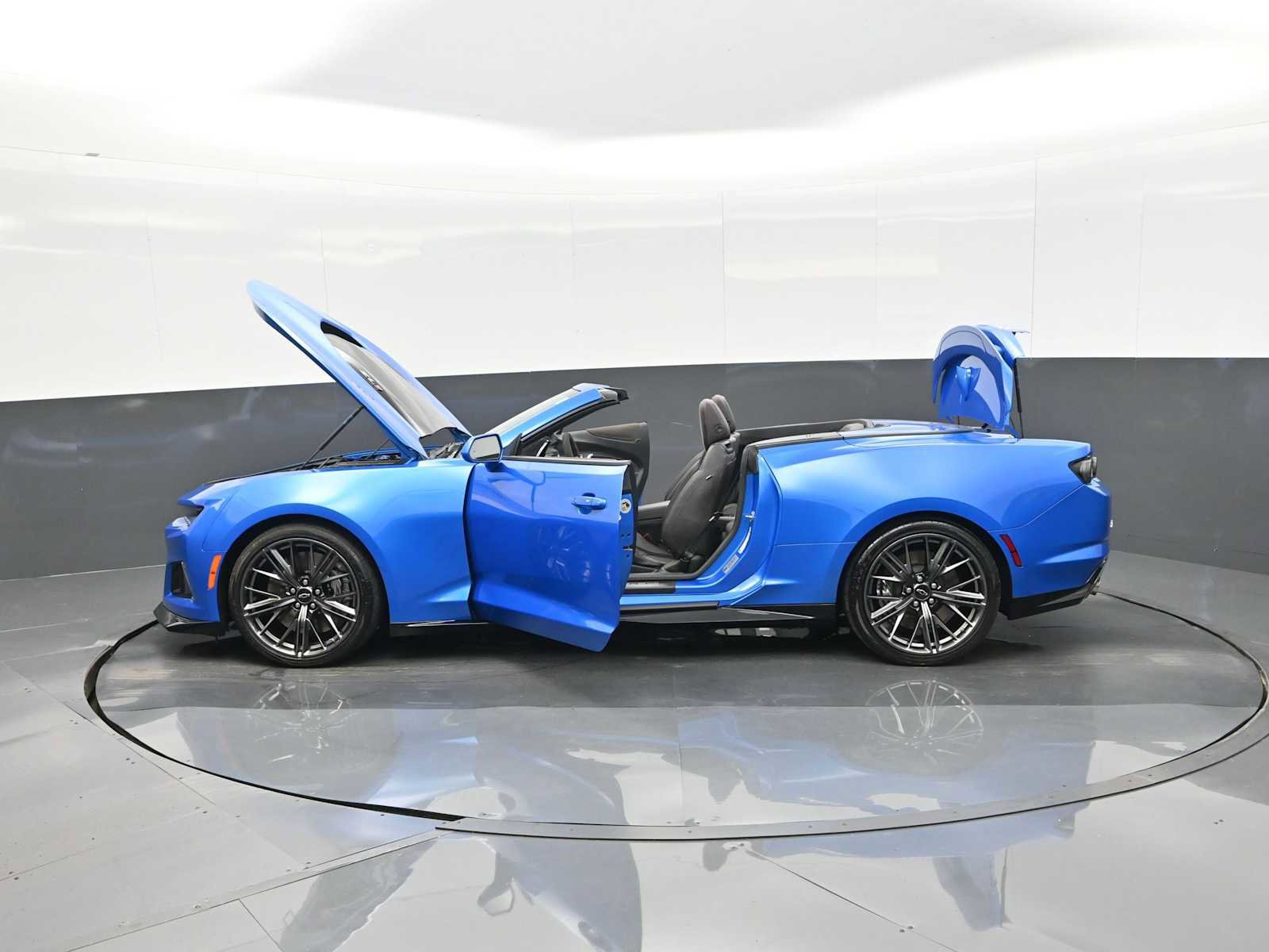 Used 2024 Chevrolet Camaro ZL1 image 36