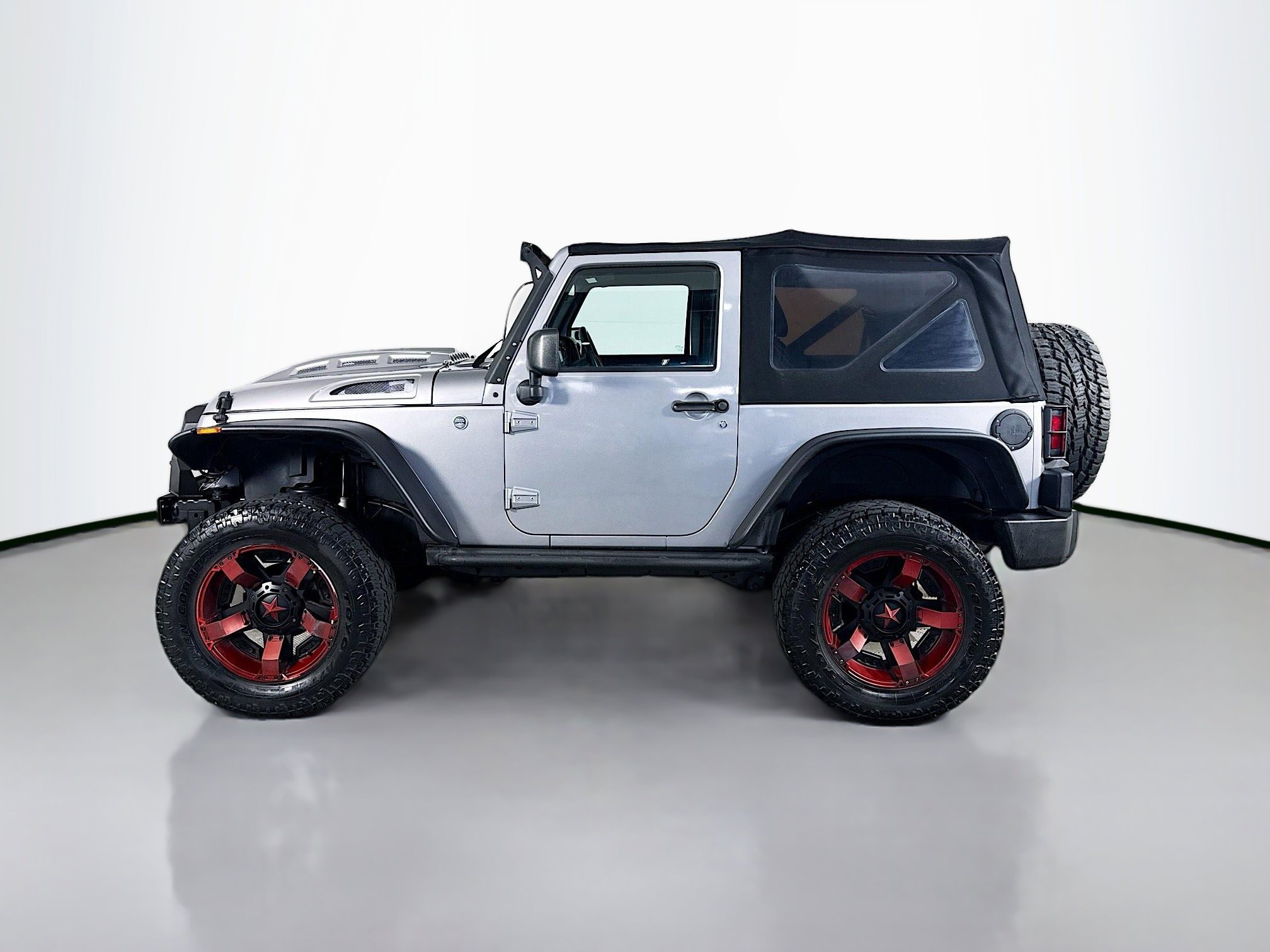 Used 2016 Jeep Wrangler Sport AWD/4WD image 6