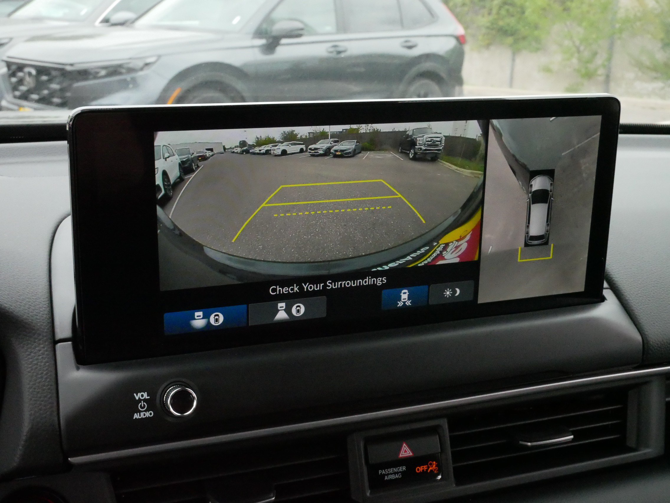 Certified 2026 Honda Pilot Touring image 32