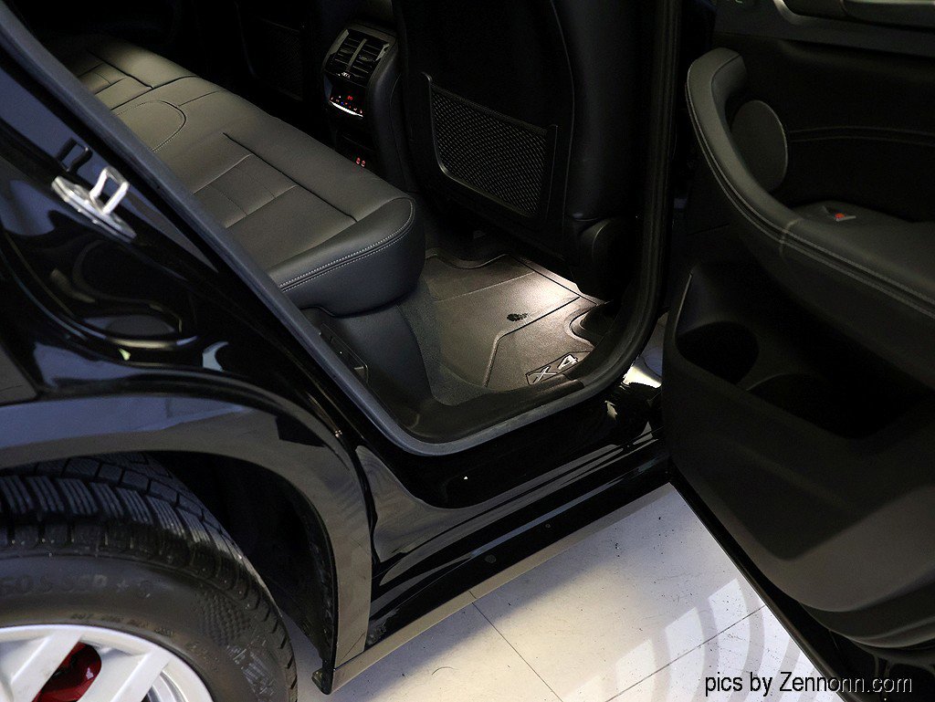 Certified 2024 BMW X4 M40i image 36