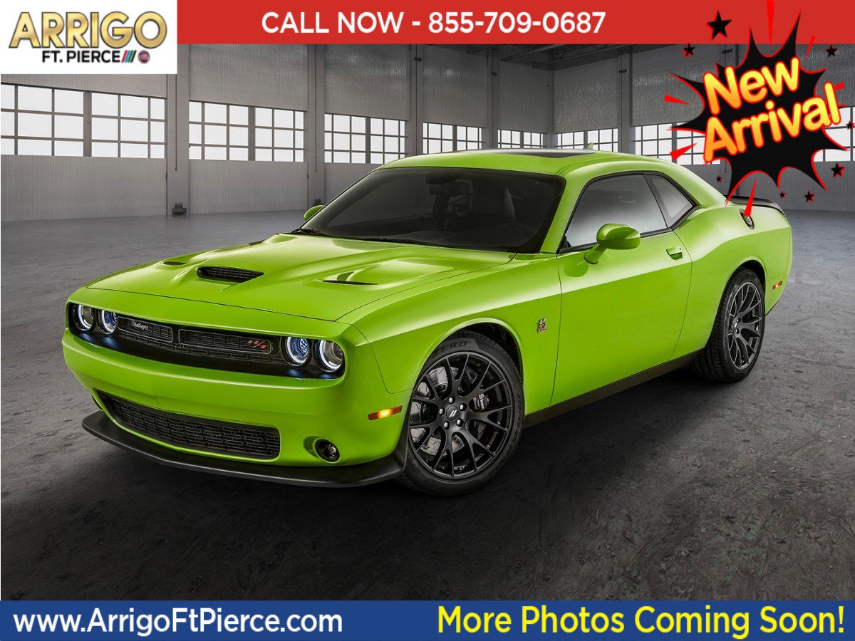 Used 2023 Dodge Challenger GT RWD image 1