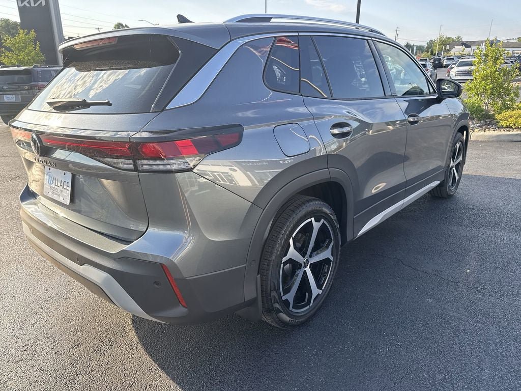 New 2026 Volkswagen Tiguan SE FWD image 4