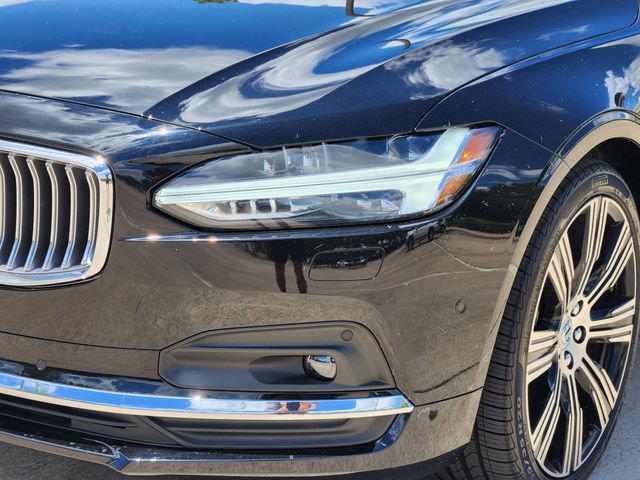 Used 2022 Volvo S90 B6 Inscription AWD/4WD image 9
