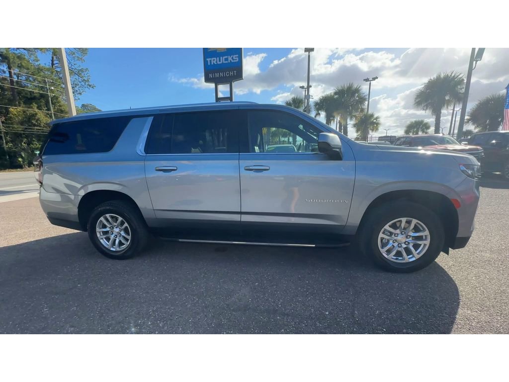 Used 2024 Chevrolet Suburban LT image 9