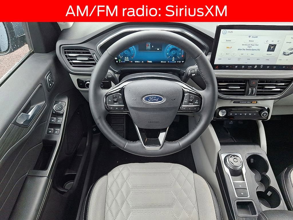 Used 2023 Ford Escape Platinum w/ Premium Technology Package image 11