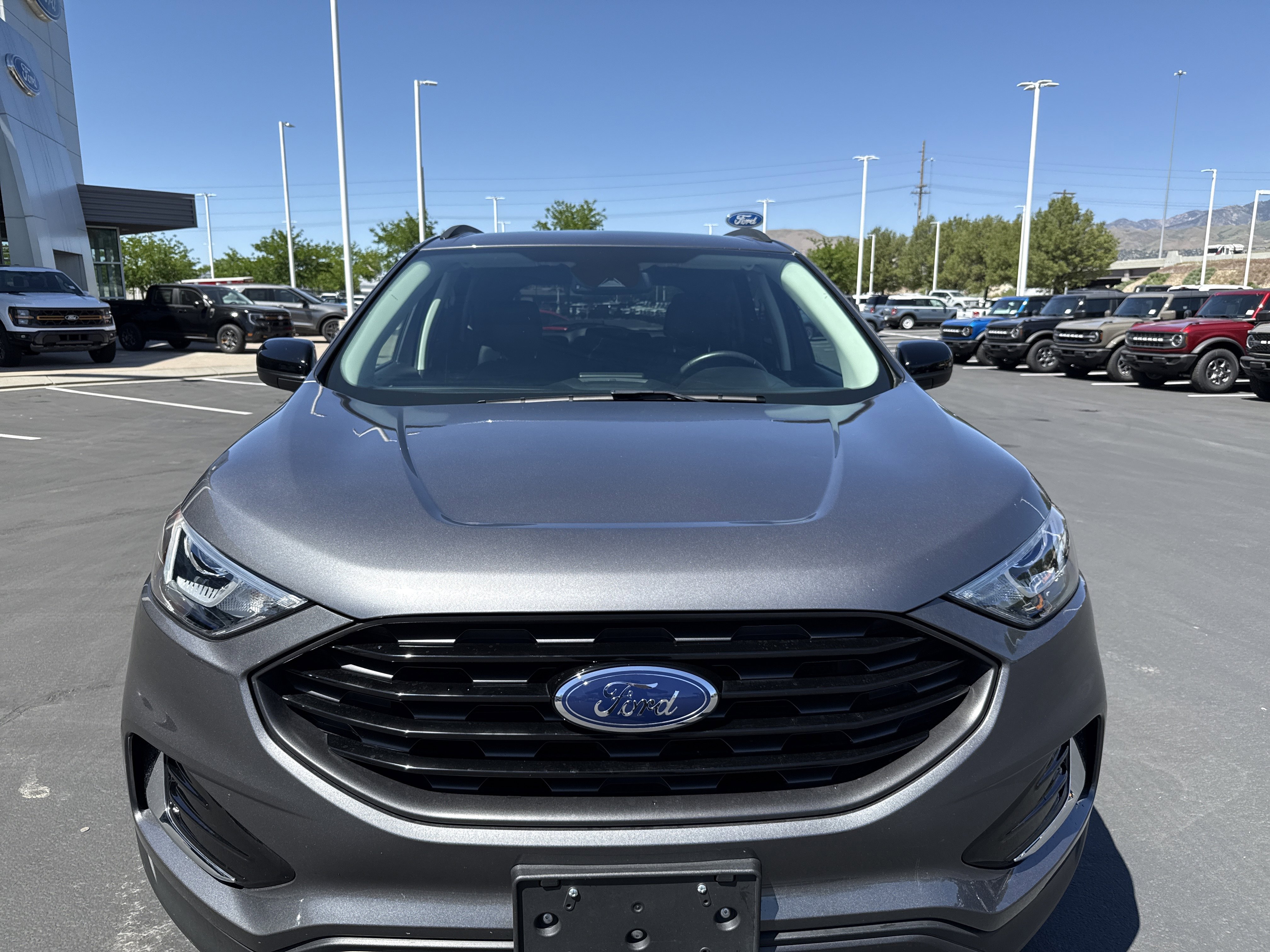 Used 2022 Ford Edge SEL w/ Sport Appearance Package AWD/4WD image 8