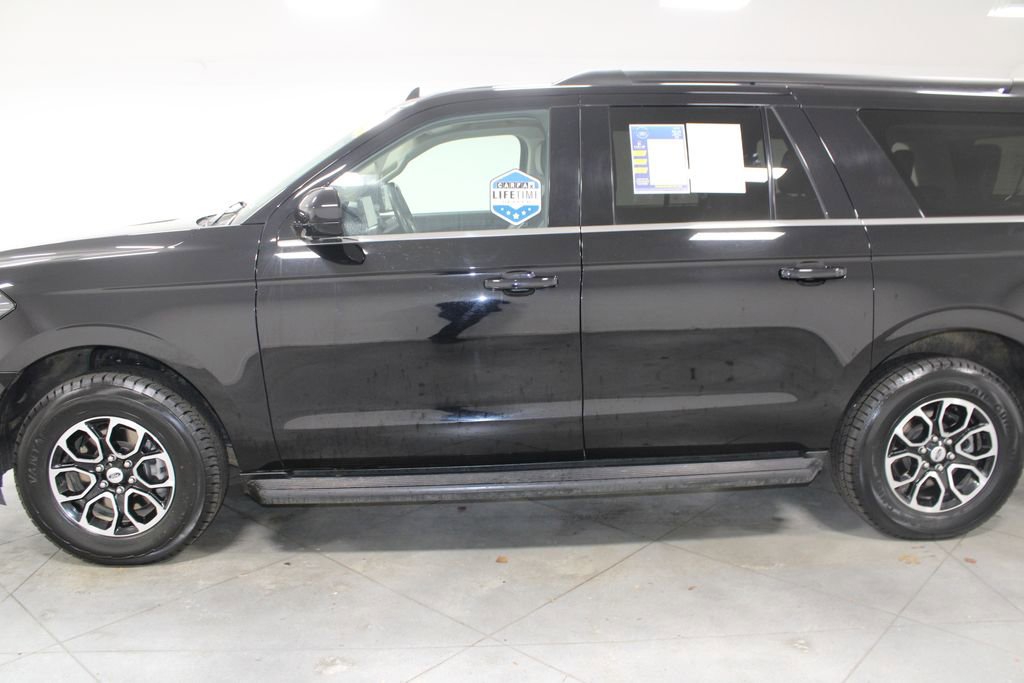 Used 2024 Ford Expedition Max XLT image 6