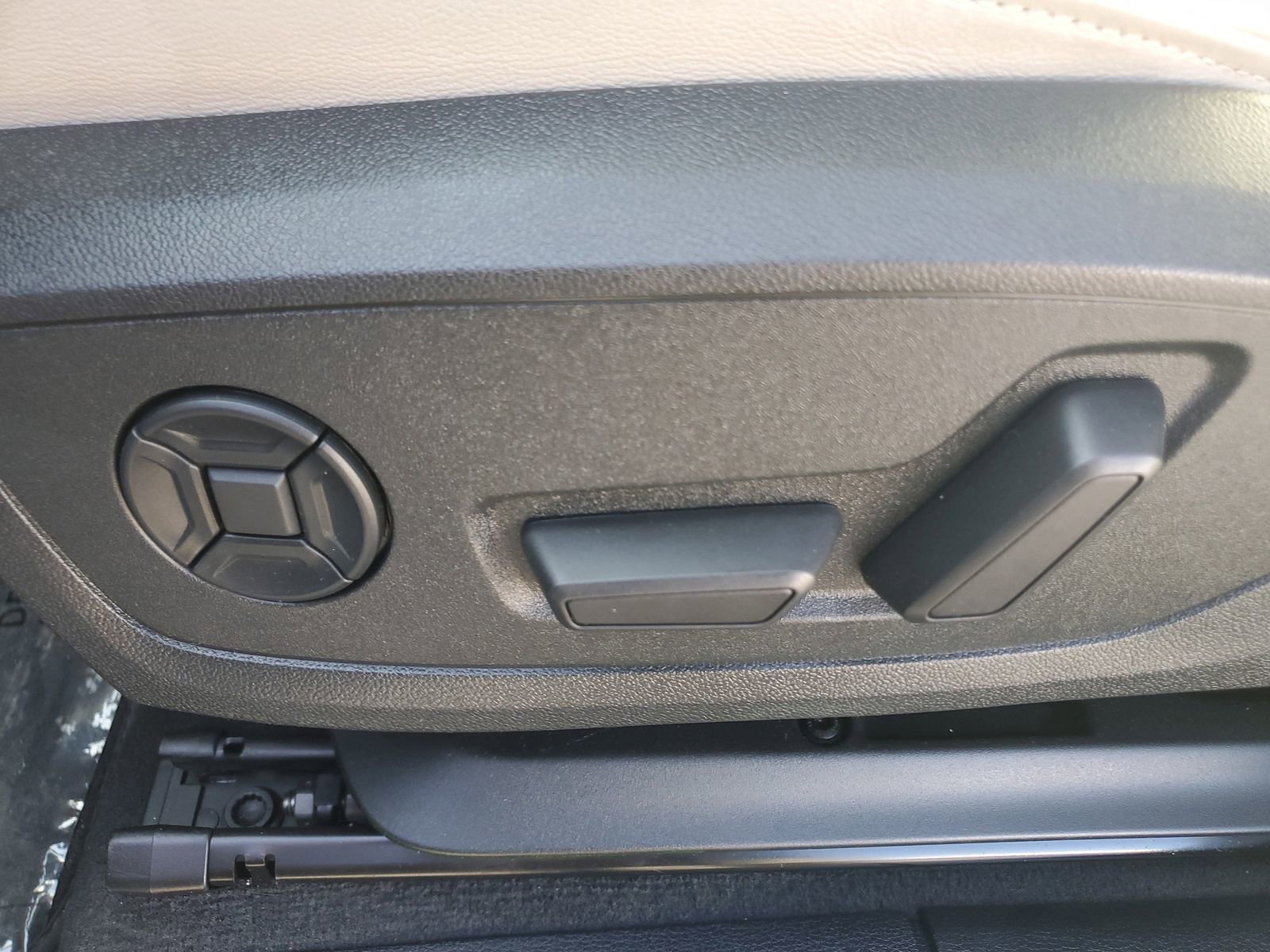 Used 2023 Audi Q3 2.0T Premium Plus w/ Premium Plus Package image 22