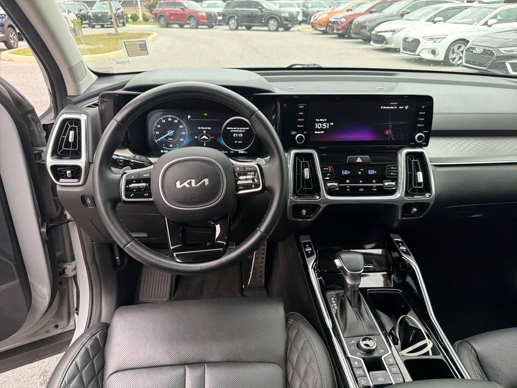 Used 2023 Kia Sorento SX AWD/4WD image 28
