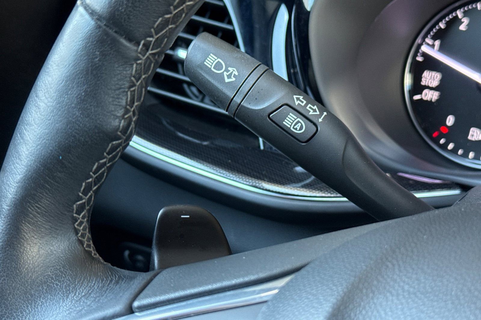 Used 2023 Buick Envision Essence w/ Technology Package I AWD/4WD image 36