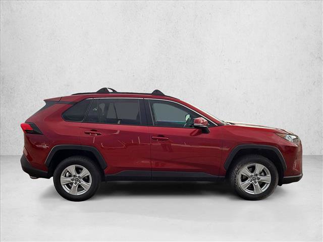 Used 2019 Toyota RAV4 XLE w/ Convenience Package FWD image 4