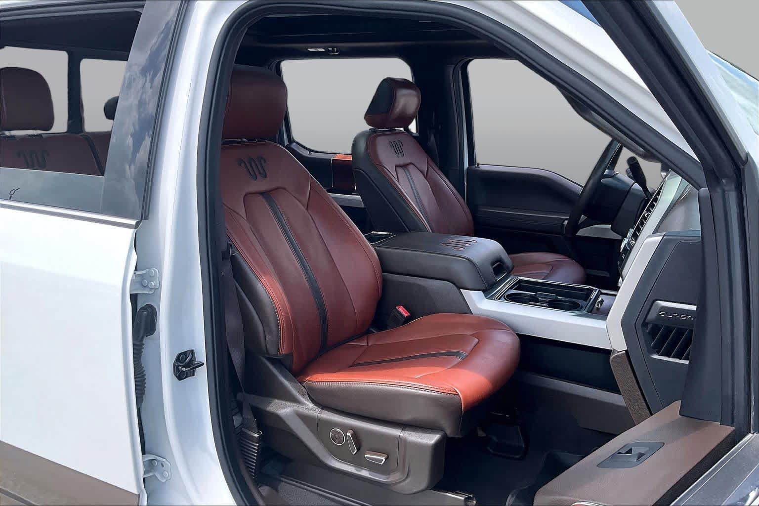 Used 2020 Ford F250 King Ranch w/ King Ranch Ultimate Package AWD/4WD image 9