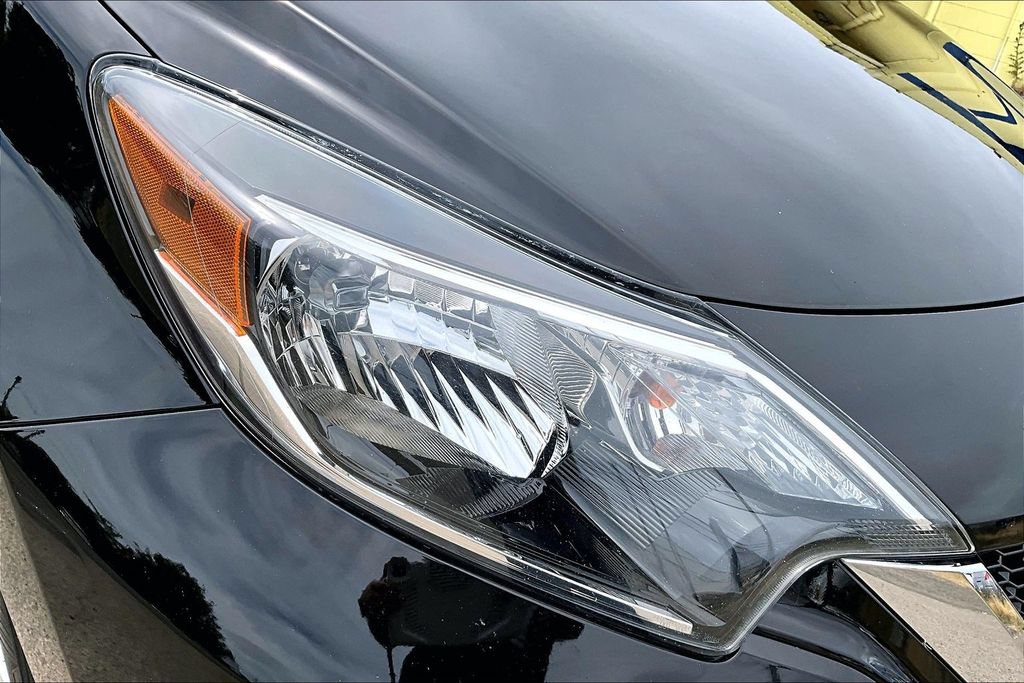 Used 2019 Nissan Versa Note SV FWD image 26