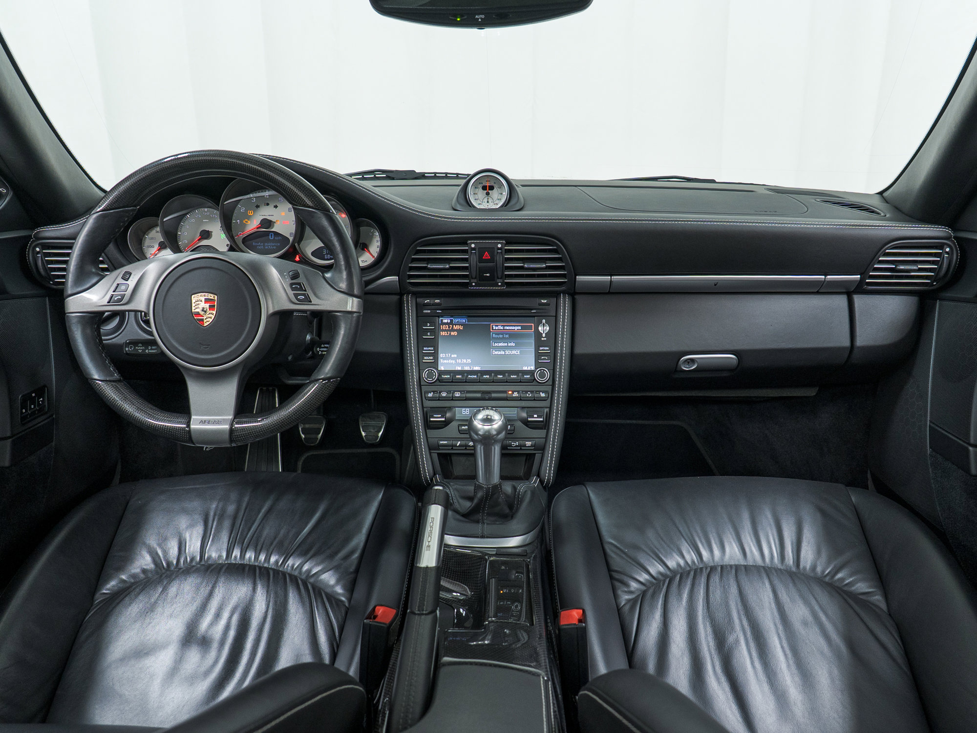 Used 2010 Porsche 911 Carrera 4S image 18