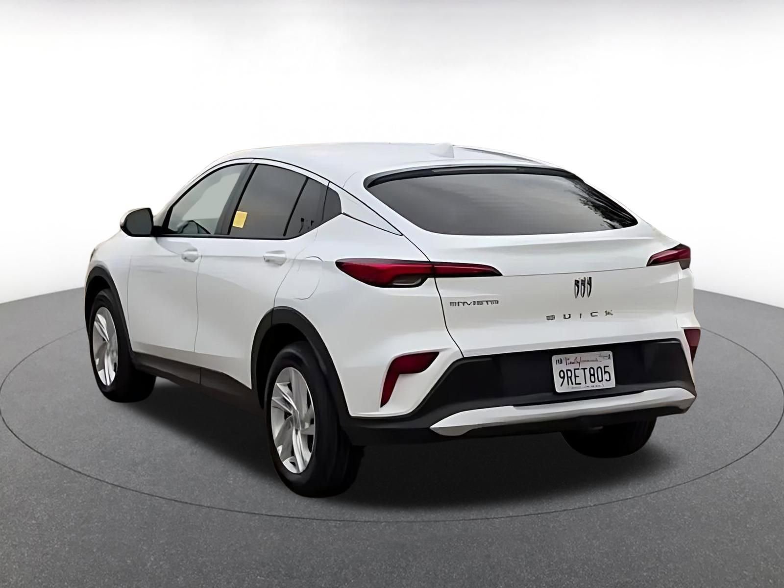 Used 2025 Buick Envista Preferred image 4