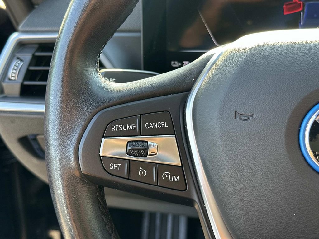 Used 2023 BMW i4 eDrive35 w/ Premium Package image 18