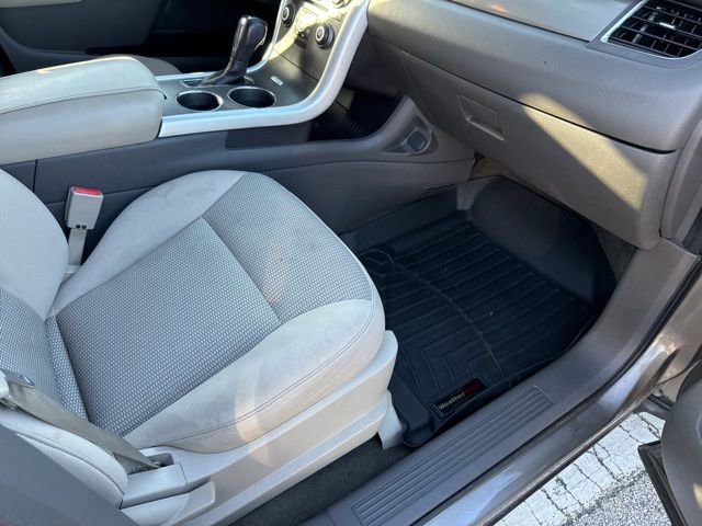 Used 2013 Ford Edge SEL image 10