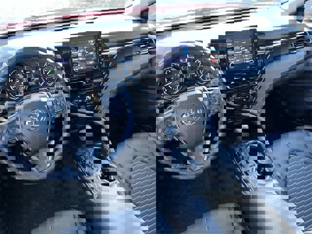 Used 2023 Toyota Camry SE image 13