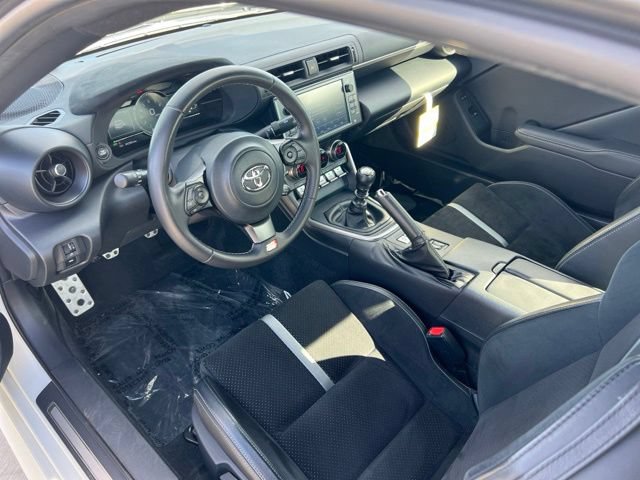 Used 2022 Toyota GR86 Premium w/ ALL Weather Mat Package (TMS) RWD image 13