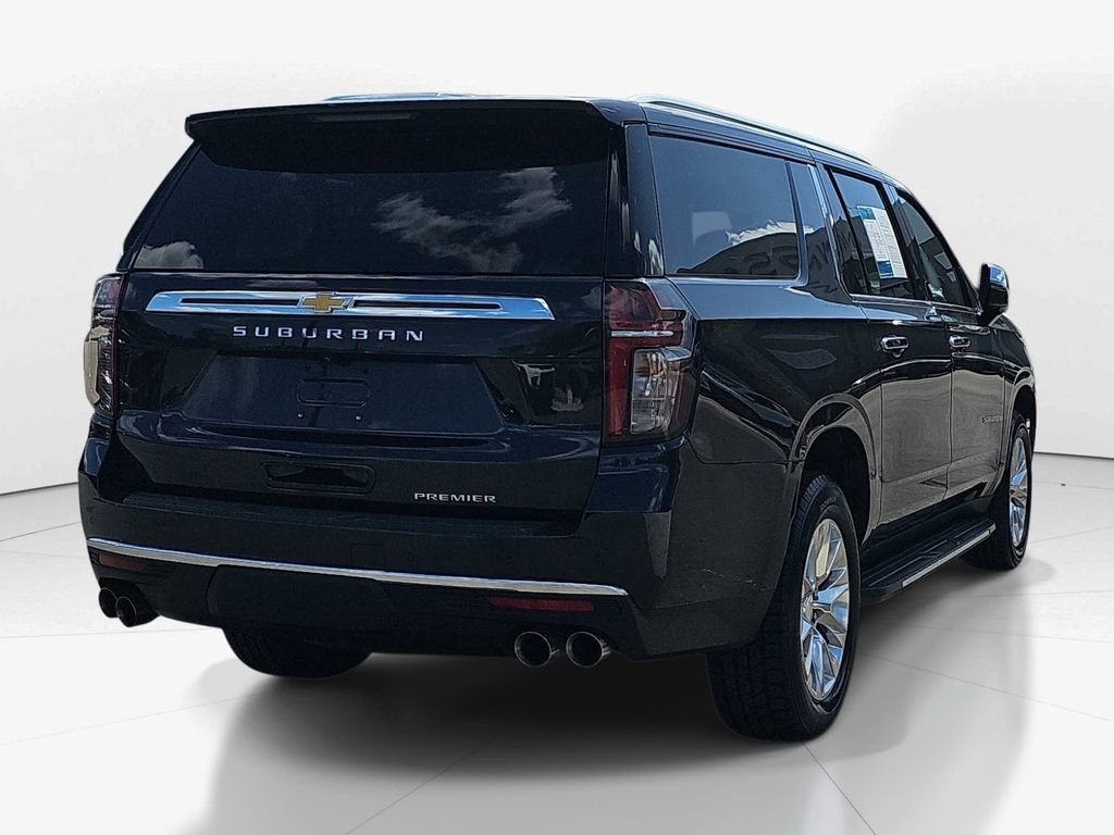 Used 2023 Chevrolet Suburban Premier image 5