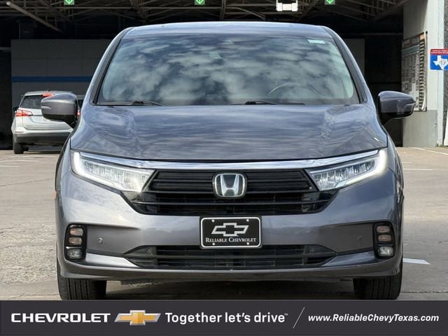 Used 2024 Honda Odyssey Elite image 3