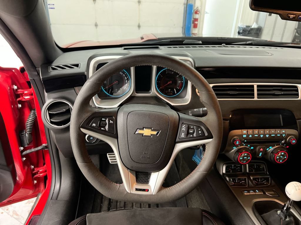 Used 2012 Chevrolet Camaro ZL1 RWD image 11