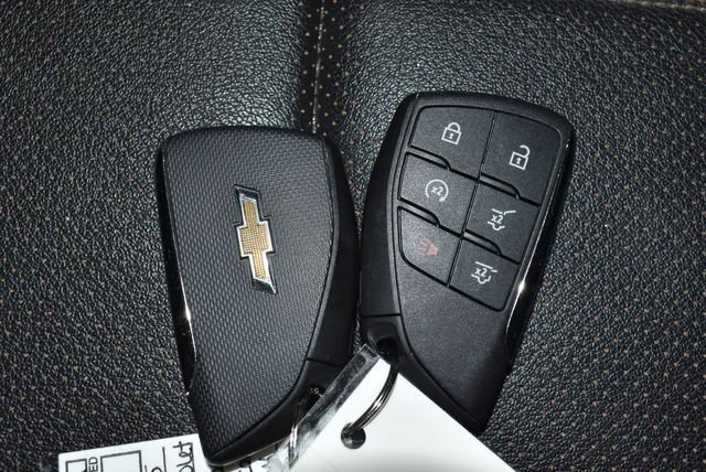 Used 2025 Chevrolet Tahoe High Country AWD/4WD image 38