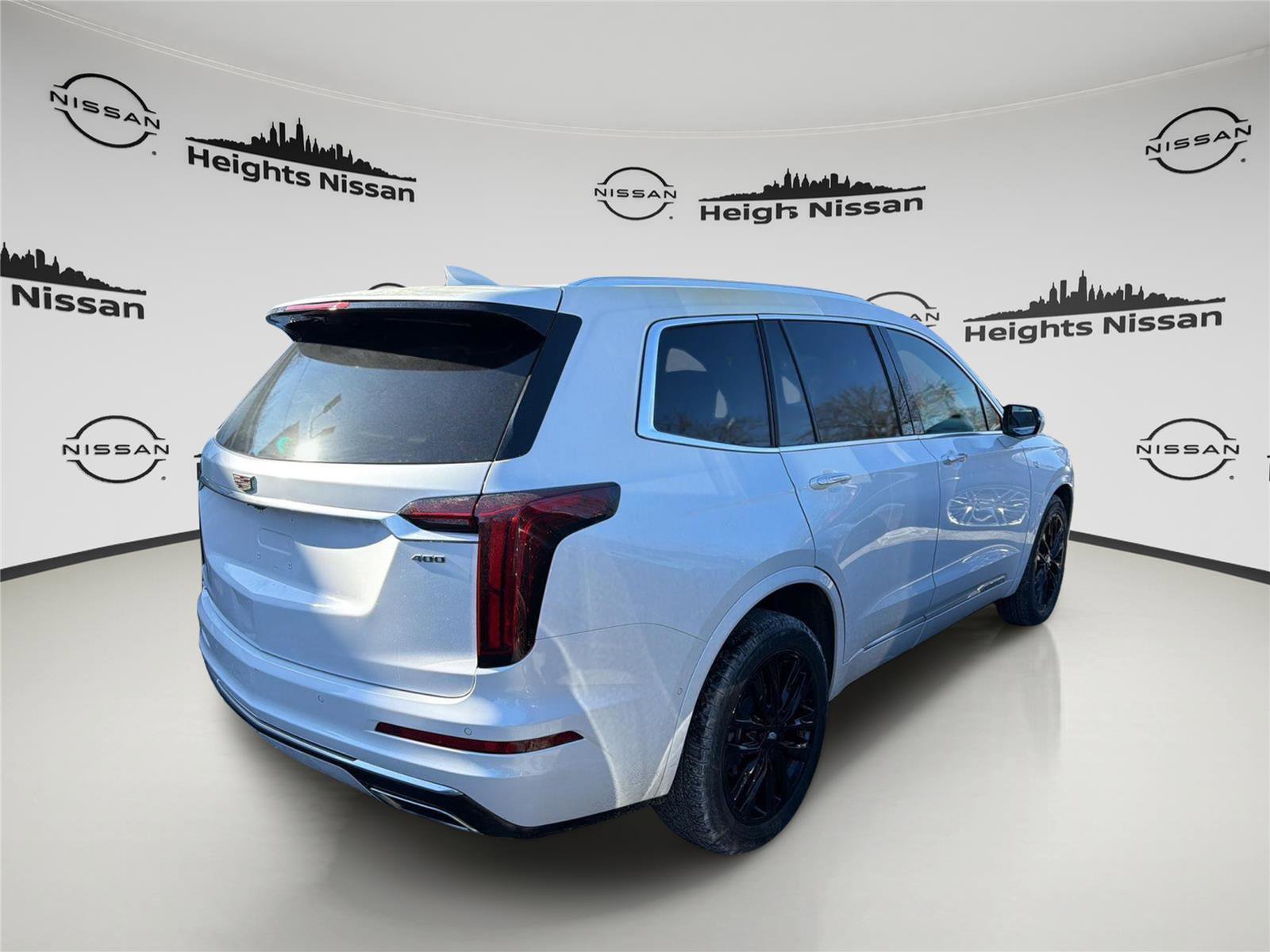 Used 2023 Cadillac XT6 Premium Luxury w/ Platinum Package image 8