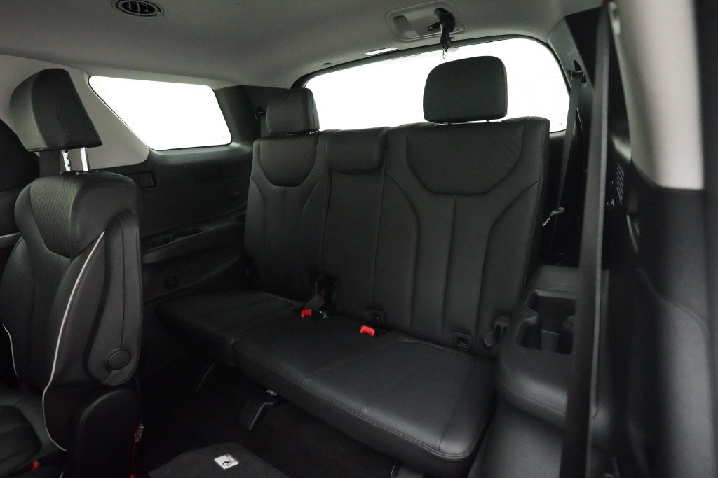 Used 2024 Hyundai Palisade SEL AWD/4WD image 17