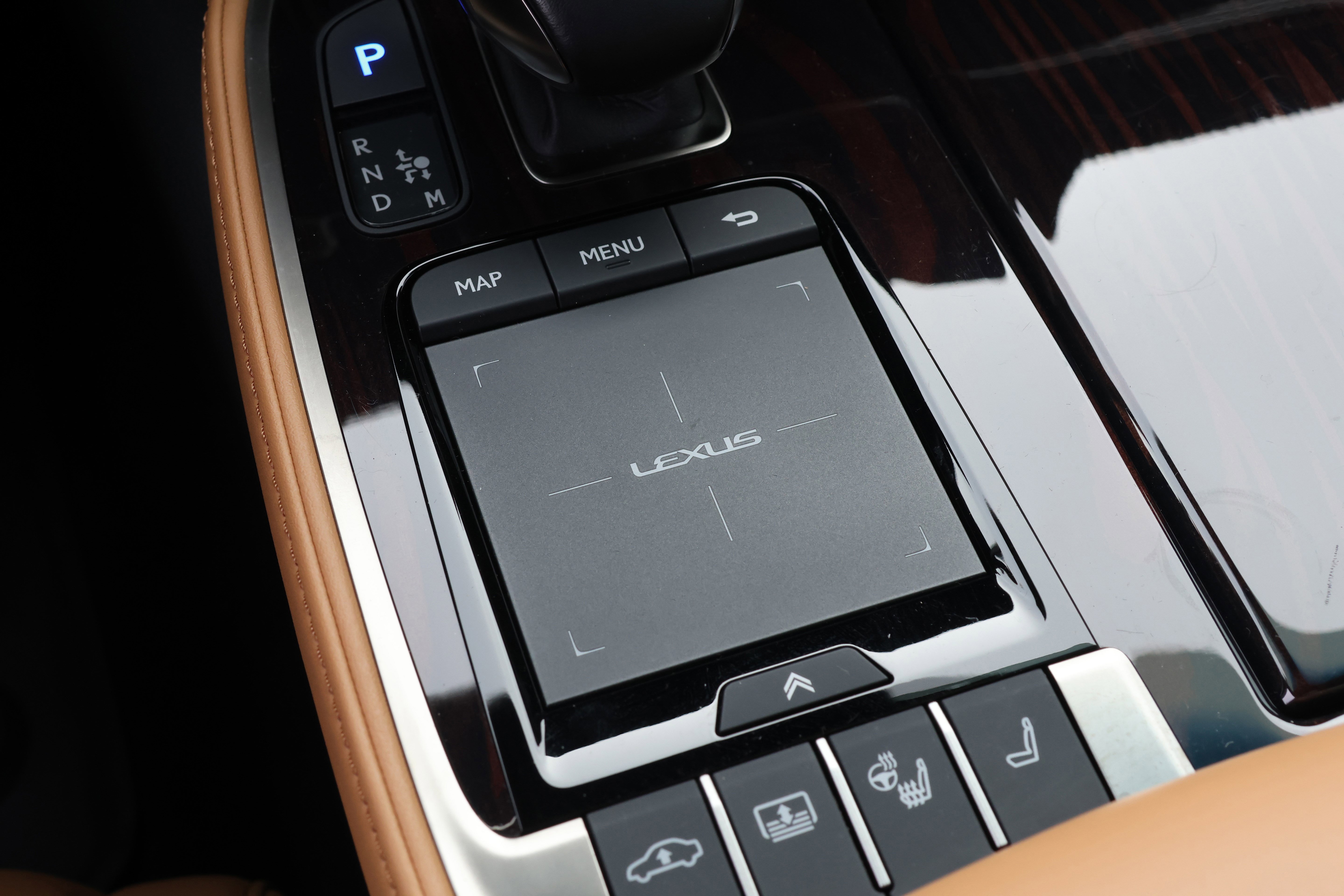 Used 2021 Lexus LS 500h image 29