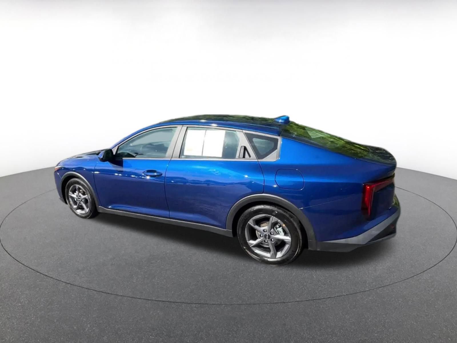 Used 2025 Kia K4 FWD image 9