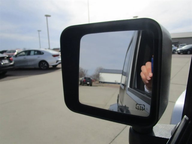 Used 2016 Jeep Wrangler Sahara w/ Dual Top Group image 32