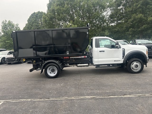 New 2026 Ford F550 4x4 Regular Cab Super Duty image 4
