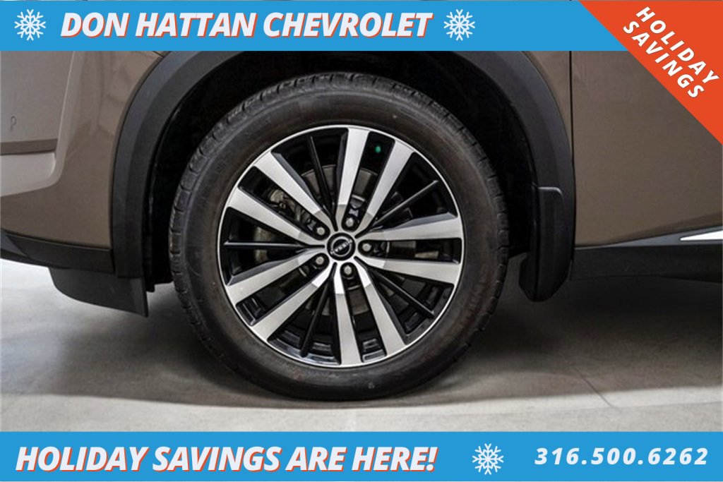 Used 2023 Nissan Pathfinder Platinum w/ Cargo Package image 47