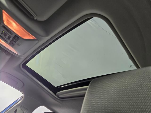 Used 2020 Toyota RAV4 XLE w/ Convenience Package image 18