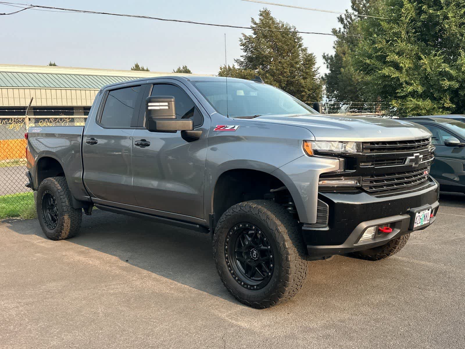 Used 2022 Chevrolet Silverado 1500 LT Trail Boss w/ Convenience Package II AWD/4WD image 3