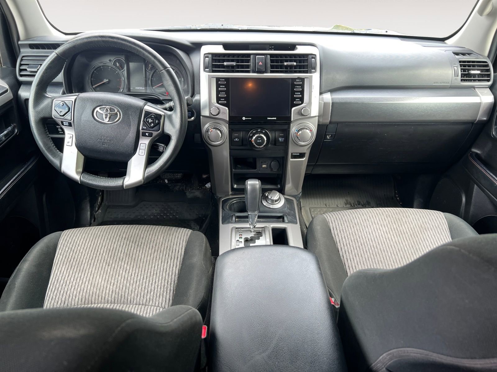 Used 2022 Toyota 4Runner SR5 AWD/4WD image 10