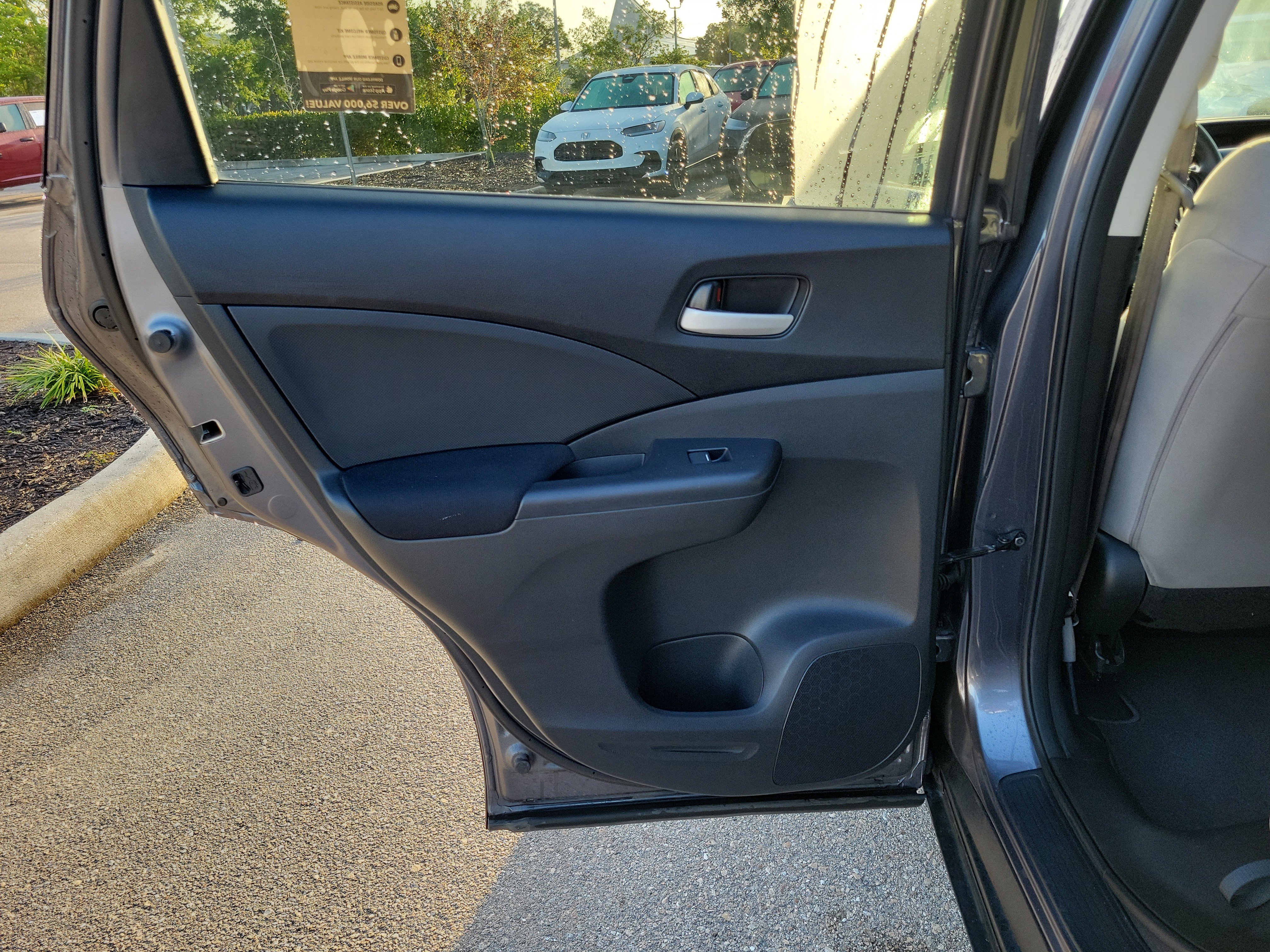 Used 2016 Honda CR-V SE image 14