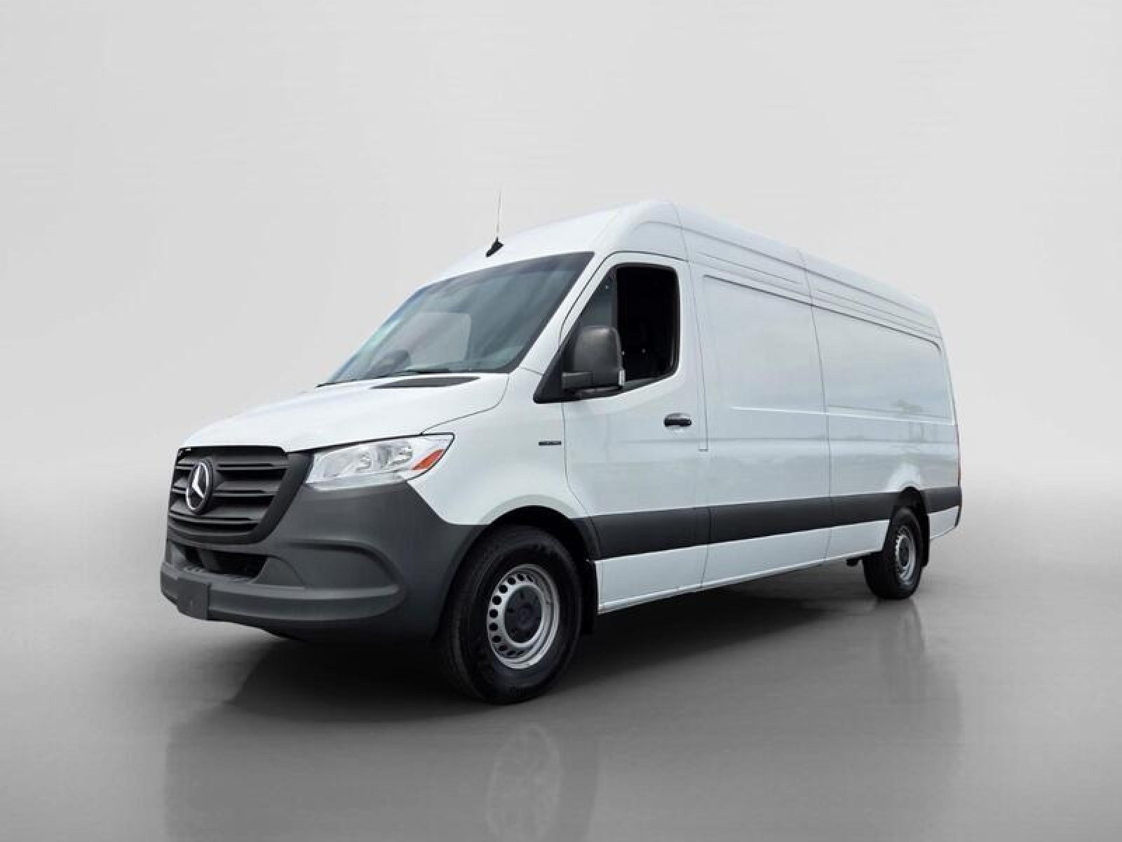 New 2025 Mercedes-Benz eSprinter 170 Cargo image 8