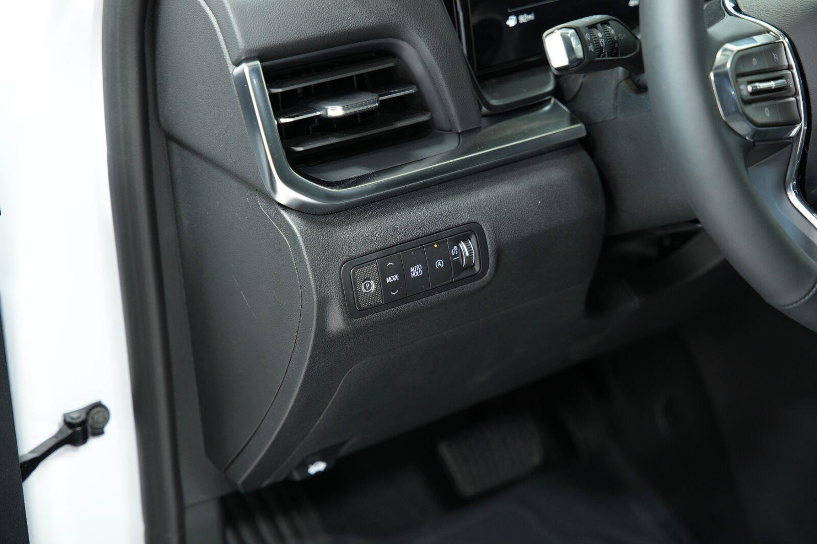New 2027 GMC Terrain Elevation w/ Black Edition FWD image 27