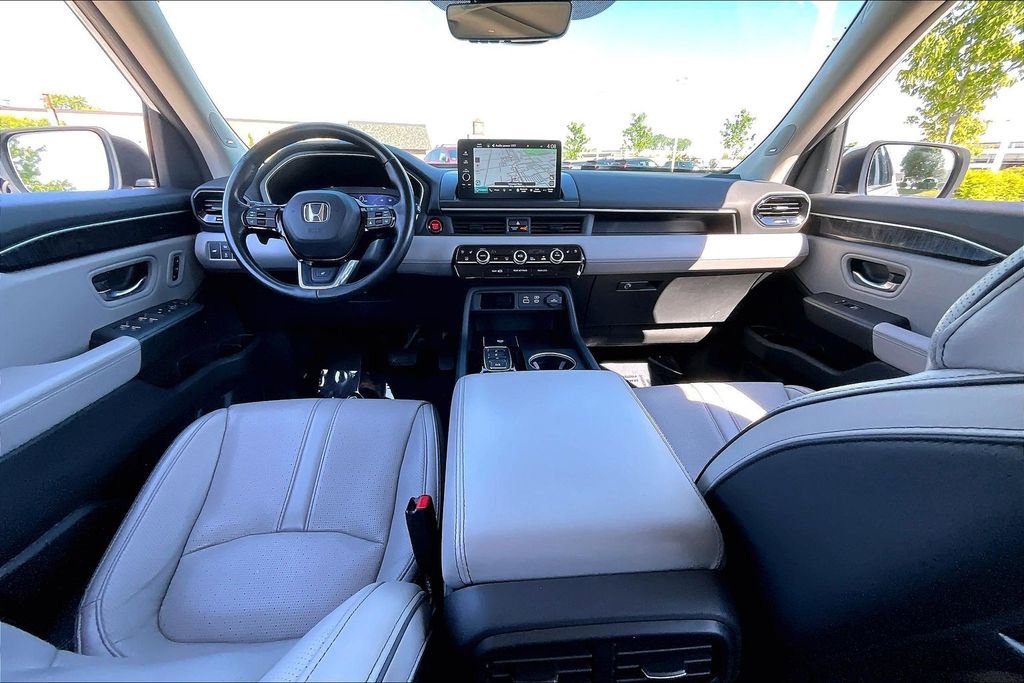 Used 2024 Honda Pilot Elite image 21