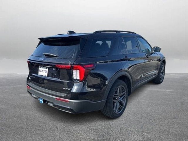 Used 2025 Ford Explorer ST-Line w/ ST-Line Street Pack AWD/4WD image 7