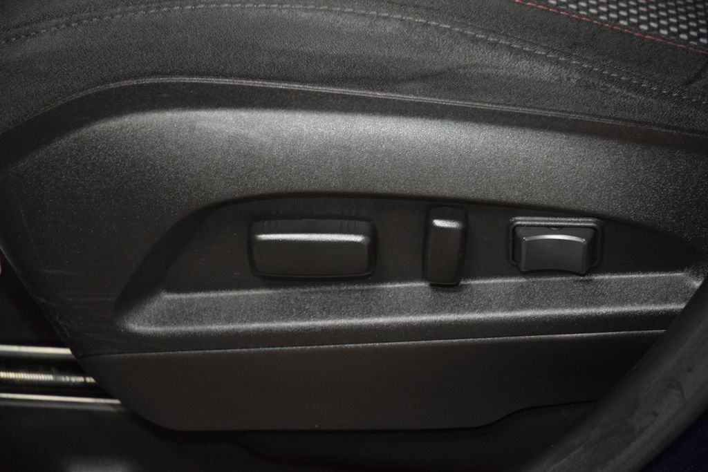Used 2016 Chevrolet Equinox LT w/ Convenience Package AWD/4WD image 36