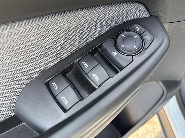 Used 2024 Chevrolet TrailBlazer LT w/ LT Cold Weather Package FWD image 13